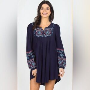 NWT Mollo Rello Women's Navy Embroidered Split Neck Tunic Top Size Small